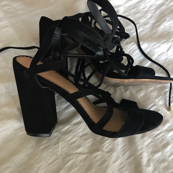 ANN TAYLOR LOFT black lace up heeled sandals - Picture 2 of 3